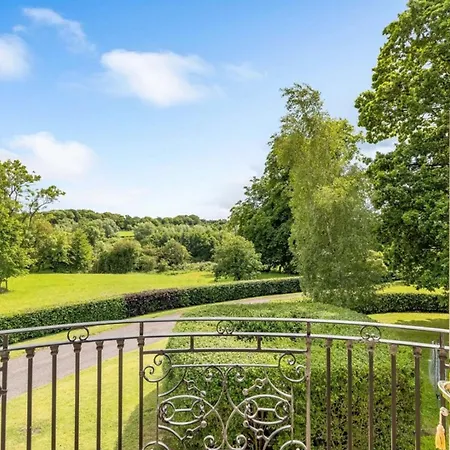 Ballagh House * Navan